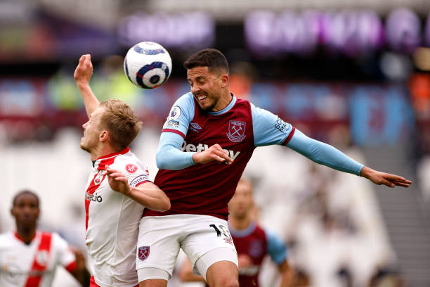 奥凭借强势 奥凭借强势